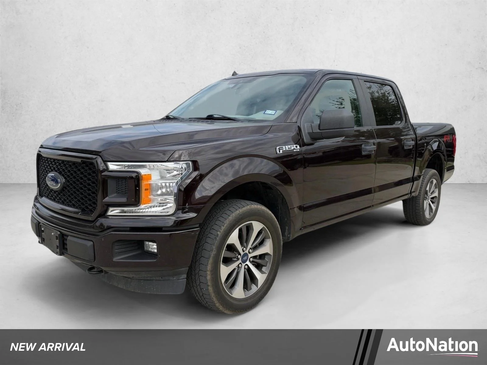 Used 2020 Magma Red Metallic Ford XL image 1
