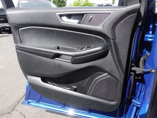 Used 2024 Blue Ford SEL image 22