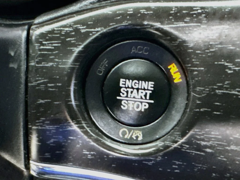 Used 2017 Gray Jeep Limited image 19
