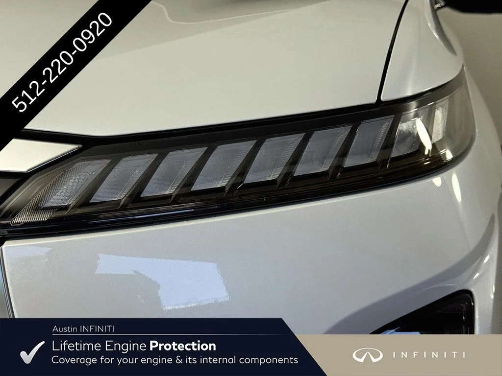 New 2027 White INFINITI LUXE image 42