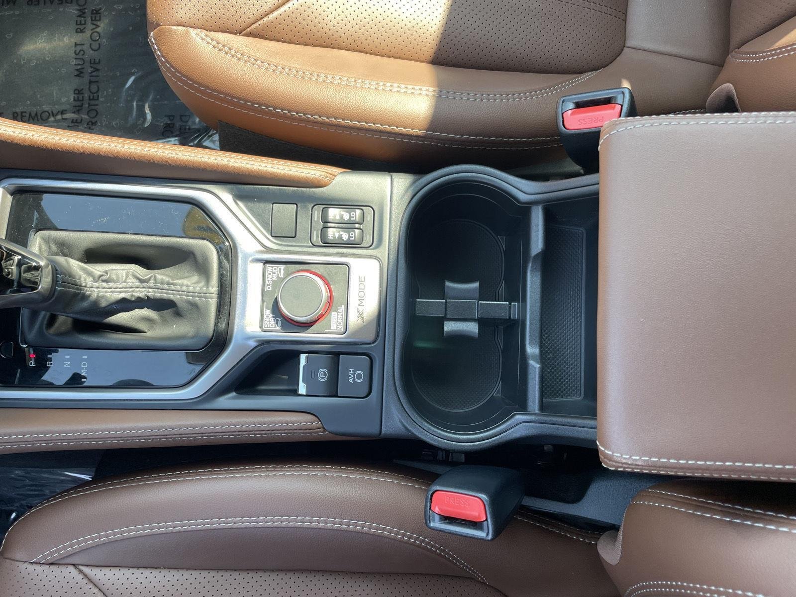 Used 2021 Crystal White Pearl Subaru Touring image 30