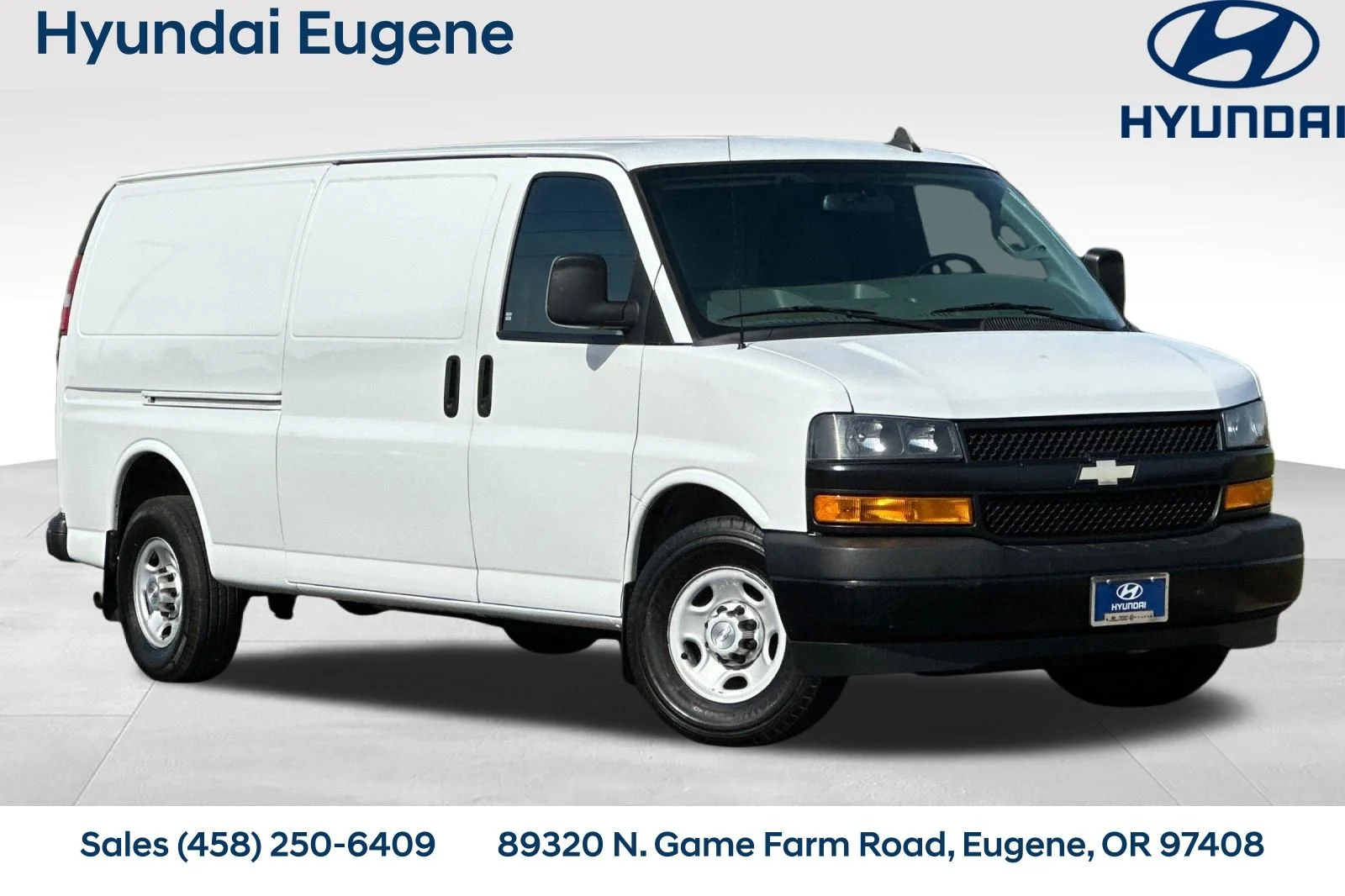 2018 Chevrolet Express 3500 Extended Work Van's photo