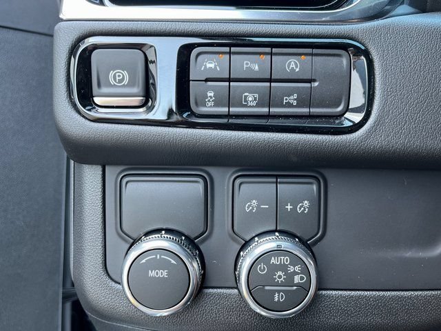 2026 GMC Yukon XL Denali - Photo 21