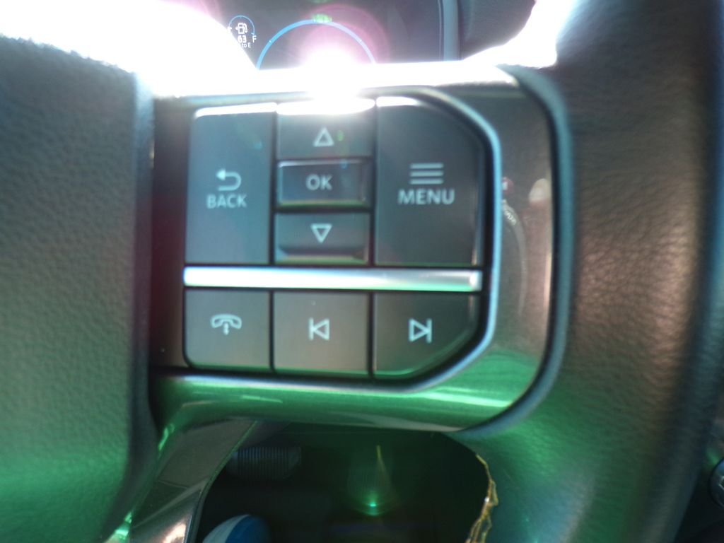 Used 2023 Gray Metallic Ford Tremor image 18
