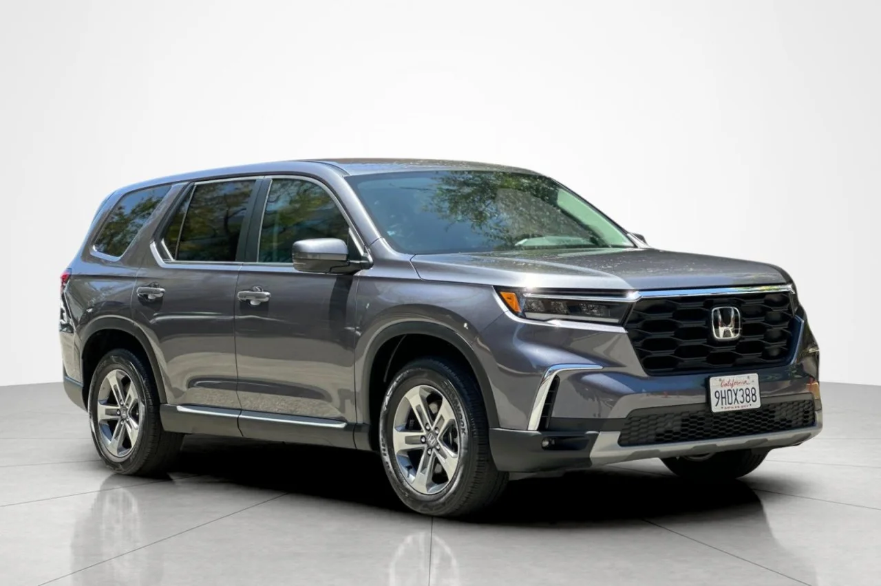 Used 2025 GRAY Honda EX-L image 7