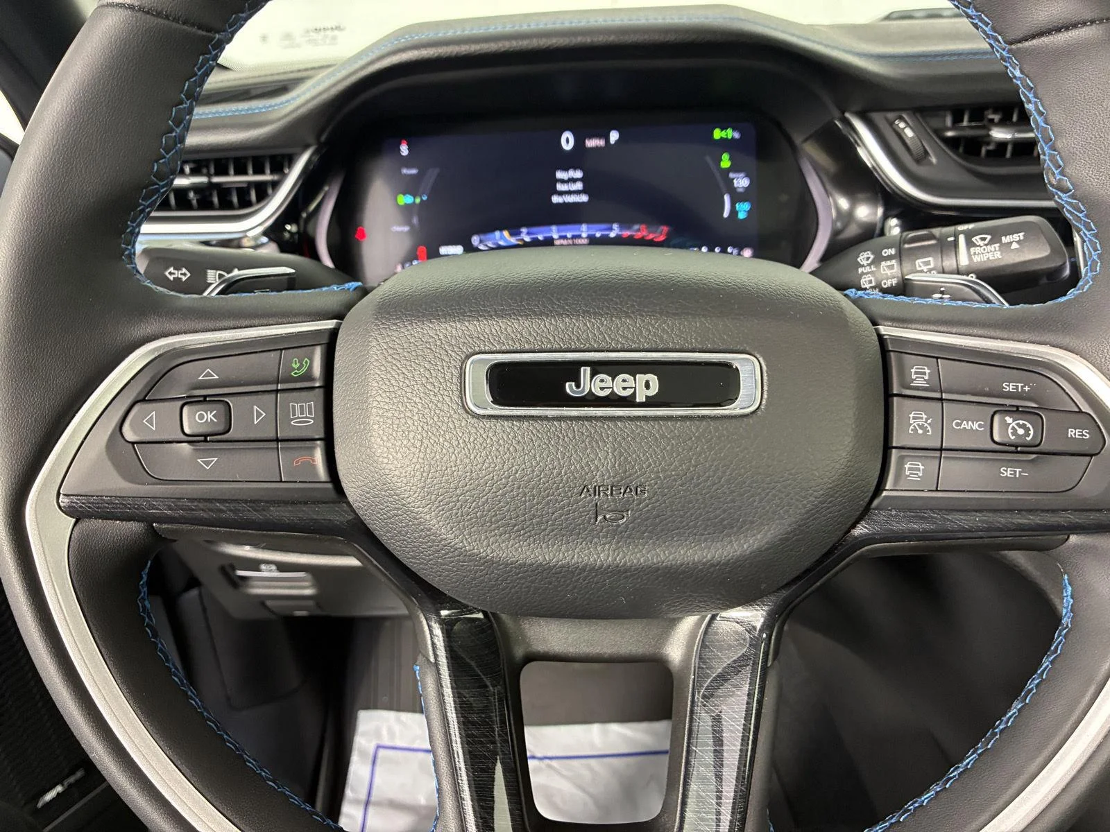 Used 2023 Silver Zynith Jeep Trailhawk image 44
