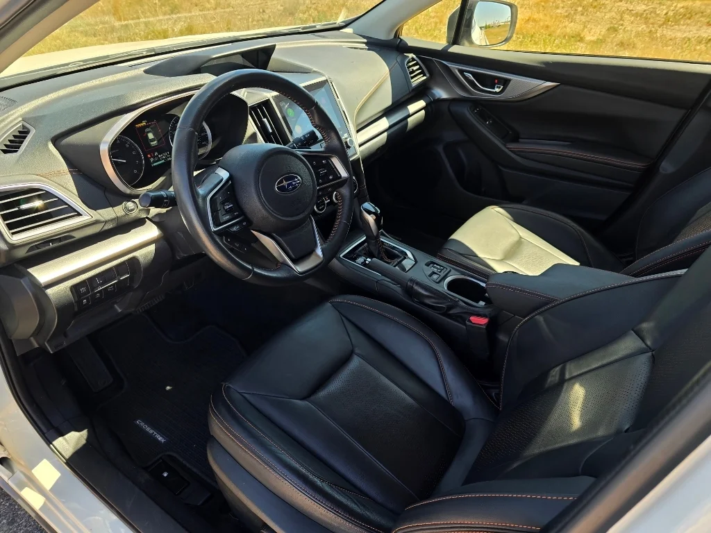 Used 2023 Crystal White Pearl Subaru Limited image 25