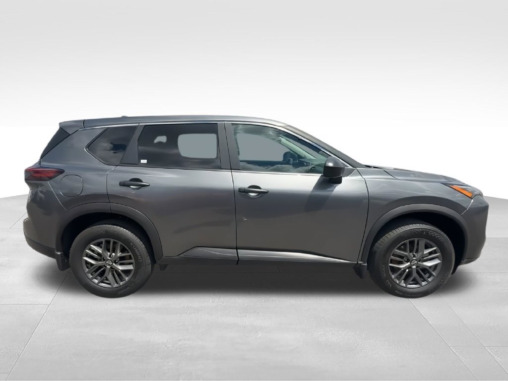 Used 2026 Gray Nissan S image 9