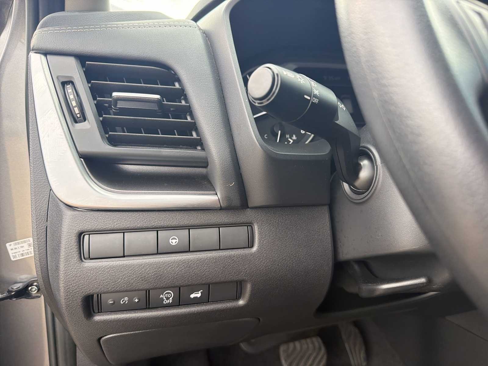 2024 Nissan Rogue SV - Photo 19
