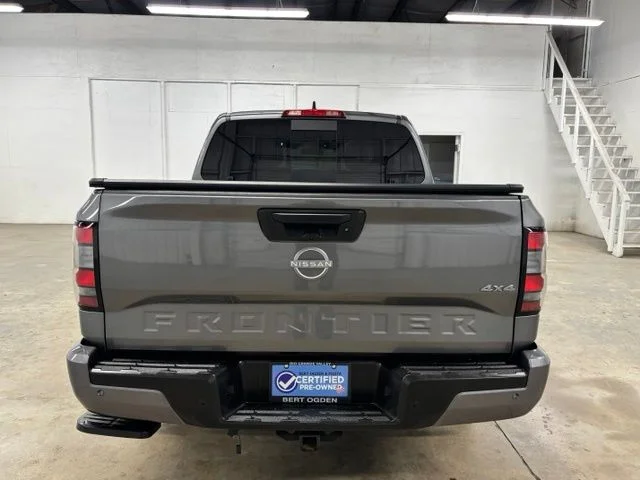 Used 2025 Gray Nissan SV image 5