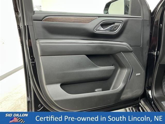Used 2023 Black Chevrolet High Country image 16