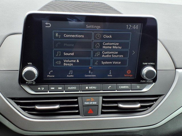 2024 Nissan Altima SR - Photo 13