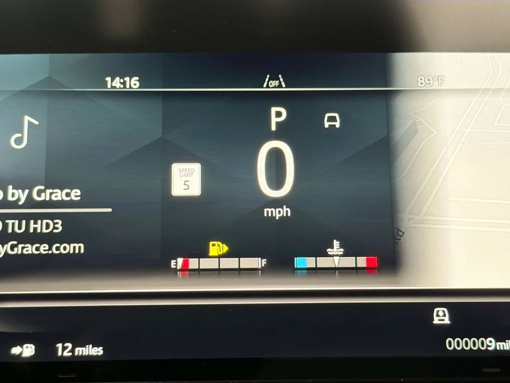 New 2026 Varesine Blue Land Rover SE image 12