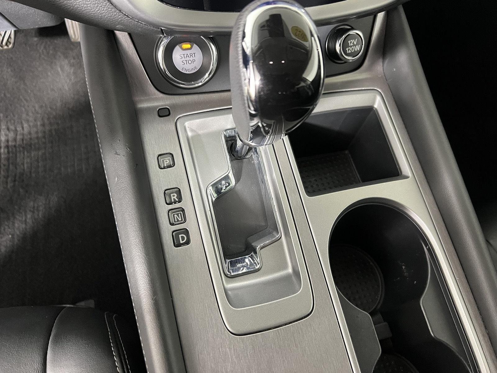 Used 2022 Boulder Gray Pearl Nissan SV image 9