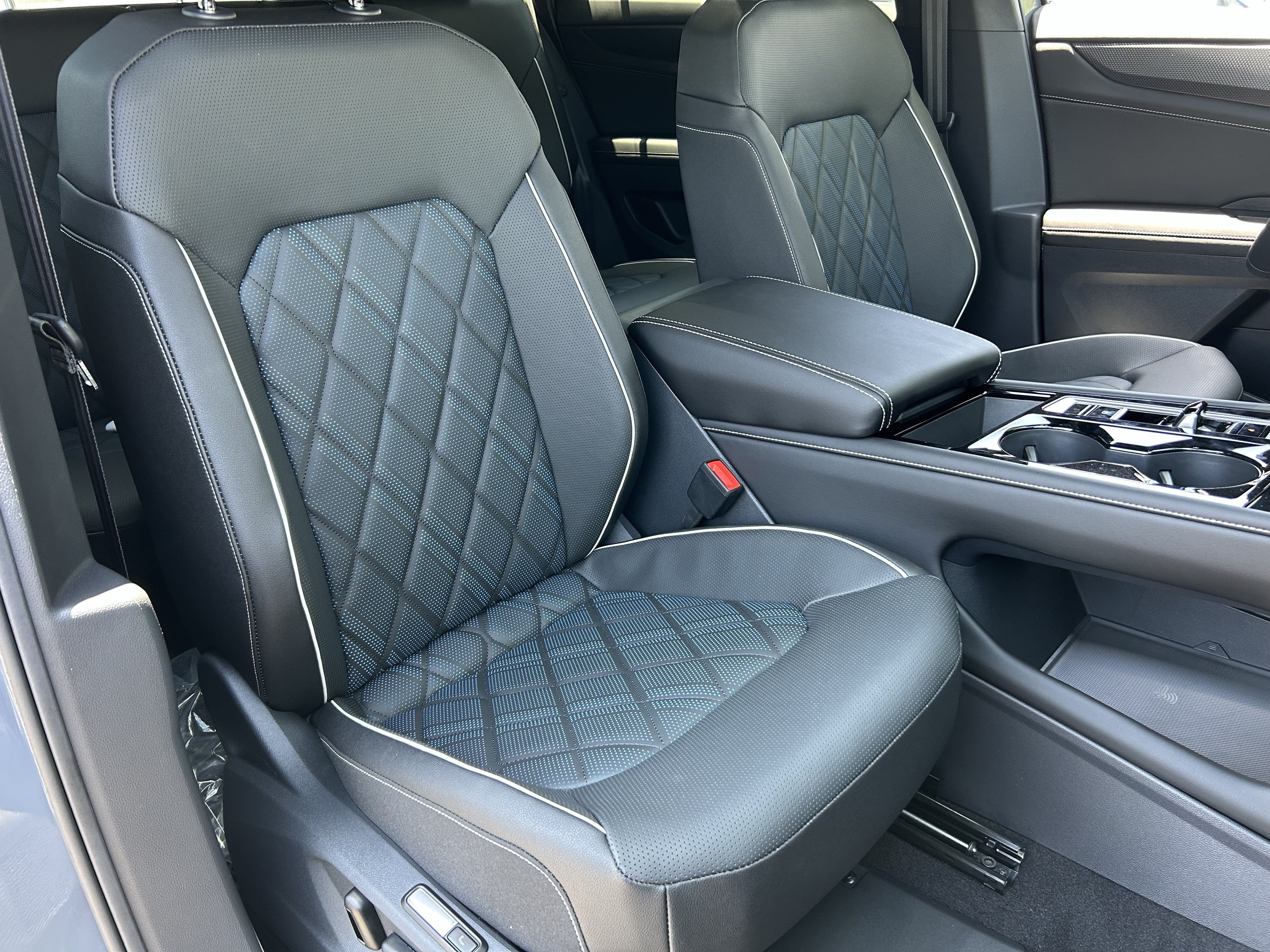 New 2026 Pure Gray Volkswagen 2.0T SEL Premium R-Line image 6