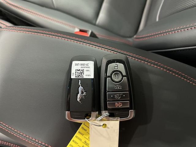 New 2026 Glacier Gray Metallic Tri-coat Ford Premium image 33