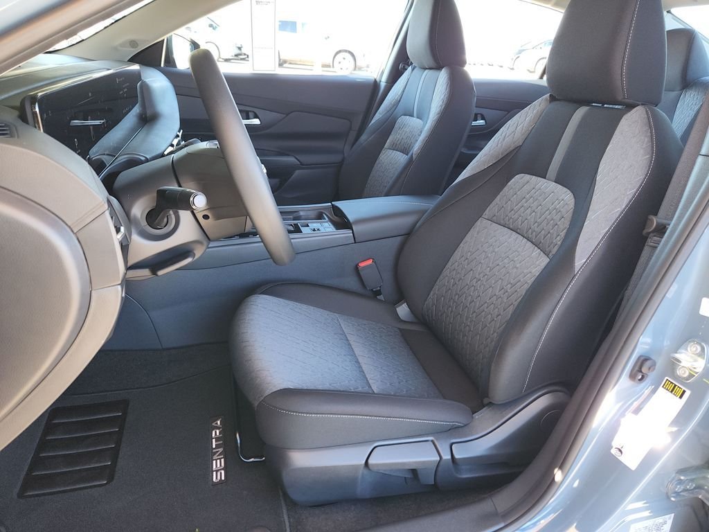 New 2026 Atlantic Gray Metallic Nissan SV image 8