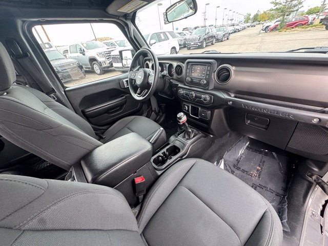 Used 2020 Gray Jeep Sport 4x4 image 24