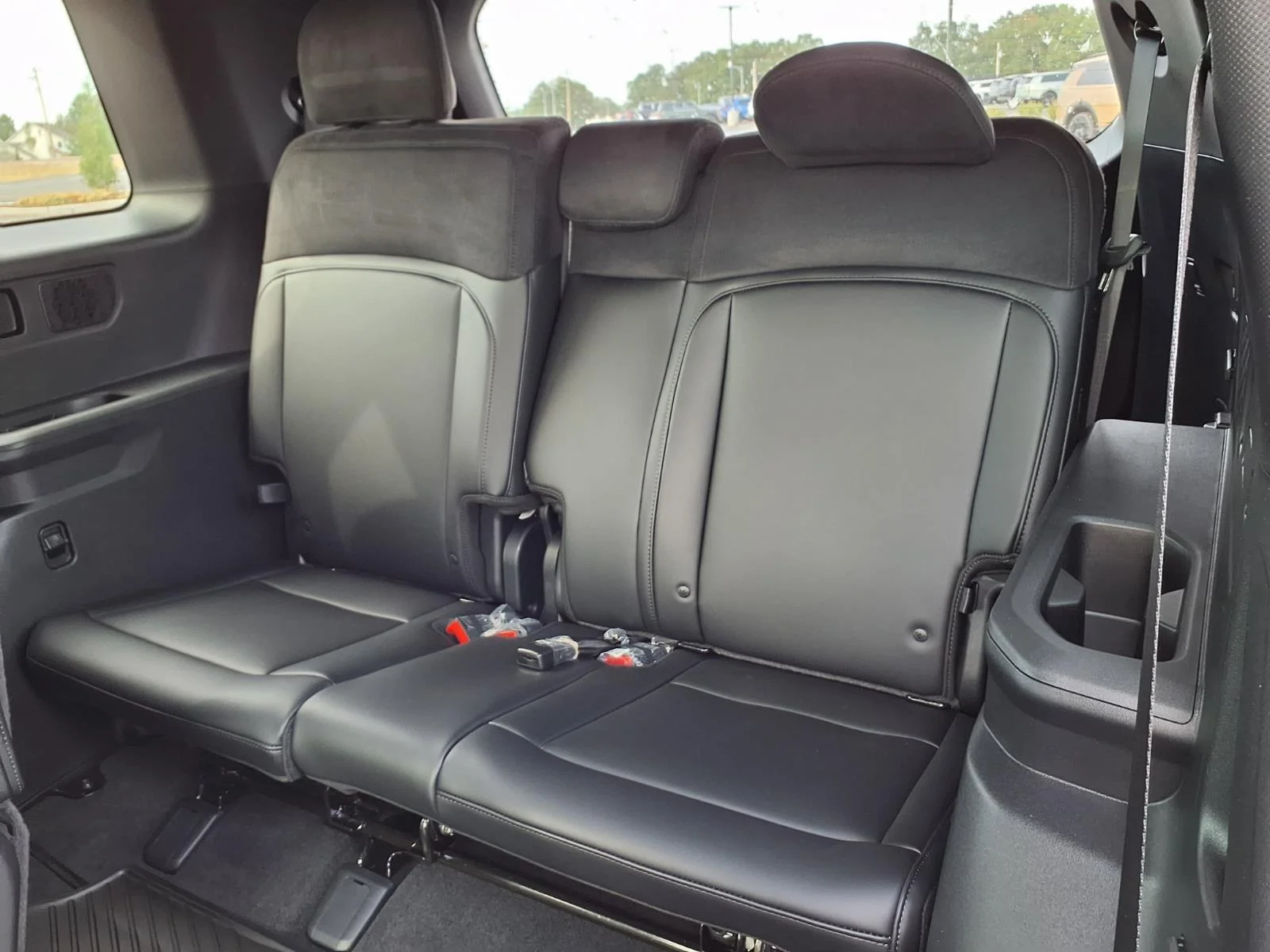 New 2027 Glacial White Pearl Kia SX-PRESTIGE image 5