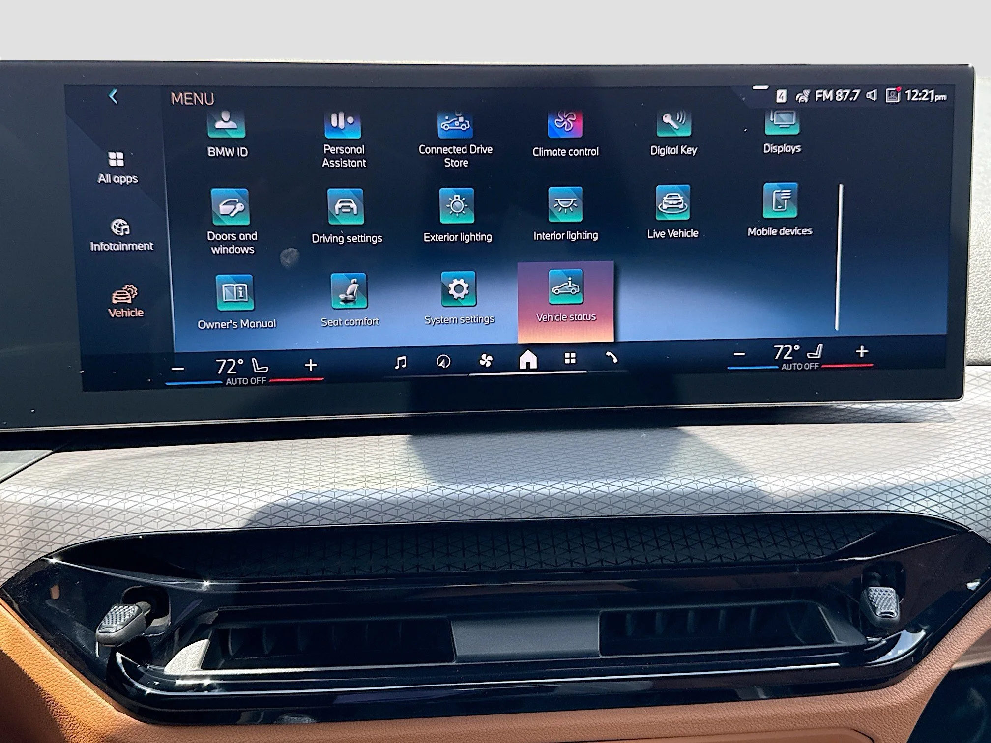 New 2026 Black Sapphire Metallic BMW 430i image 30