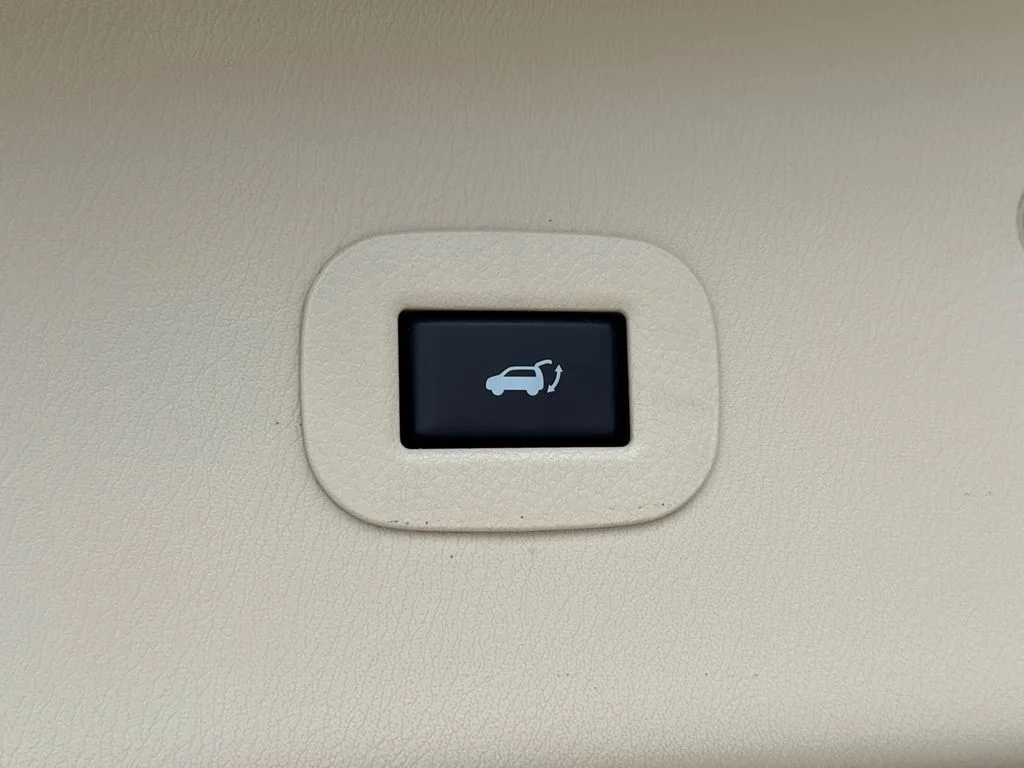 Used 2021 Black INFINITI Sensory image 20