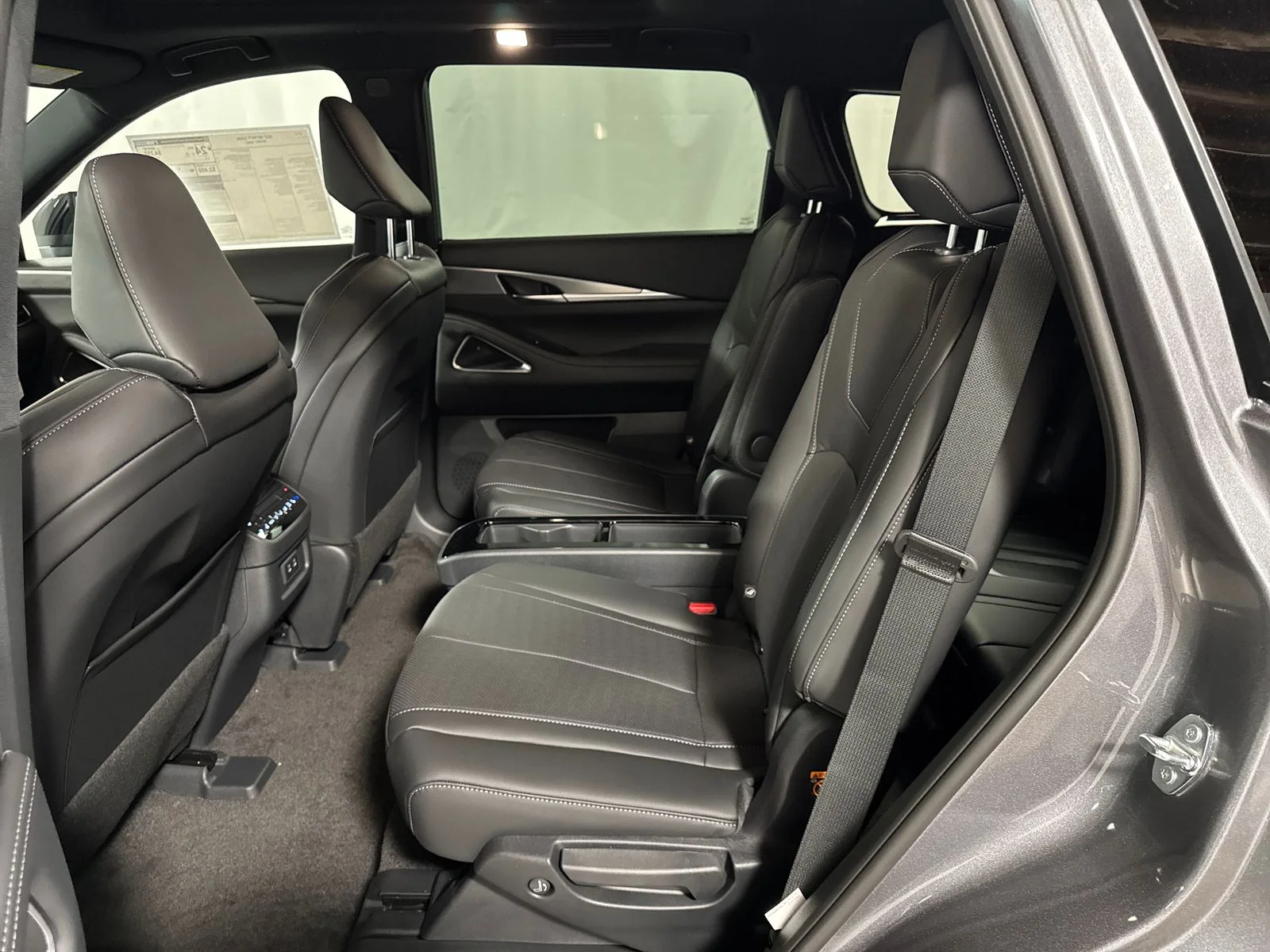 New 2027 GRAPHITE SHADOW INFINITI Sport AWD image 5