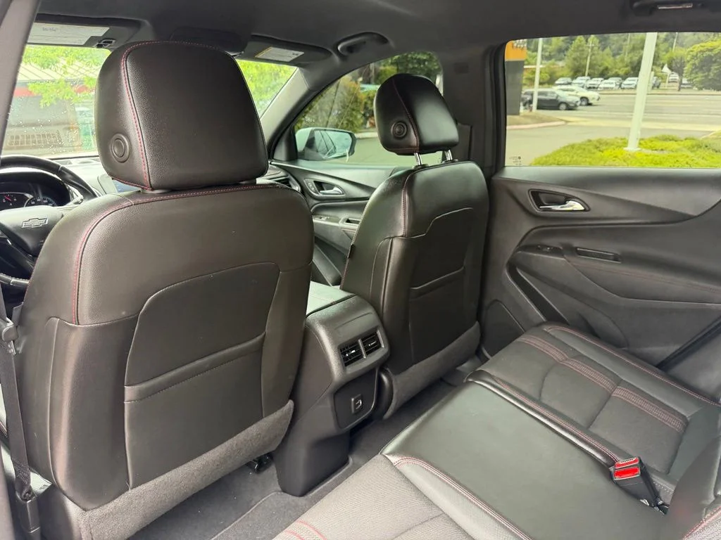 Used 2022 White Chevrolet RS image 30