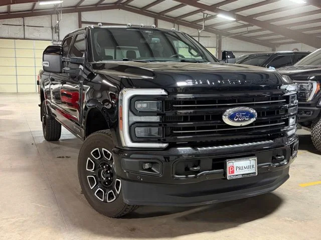 2025 Ford F-250 Platinum 4x4 Crew Cab 8' Box's photo