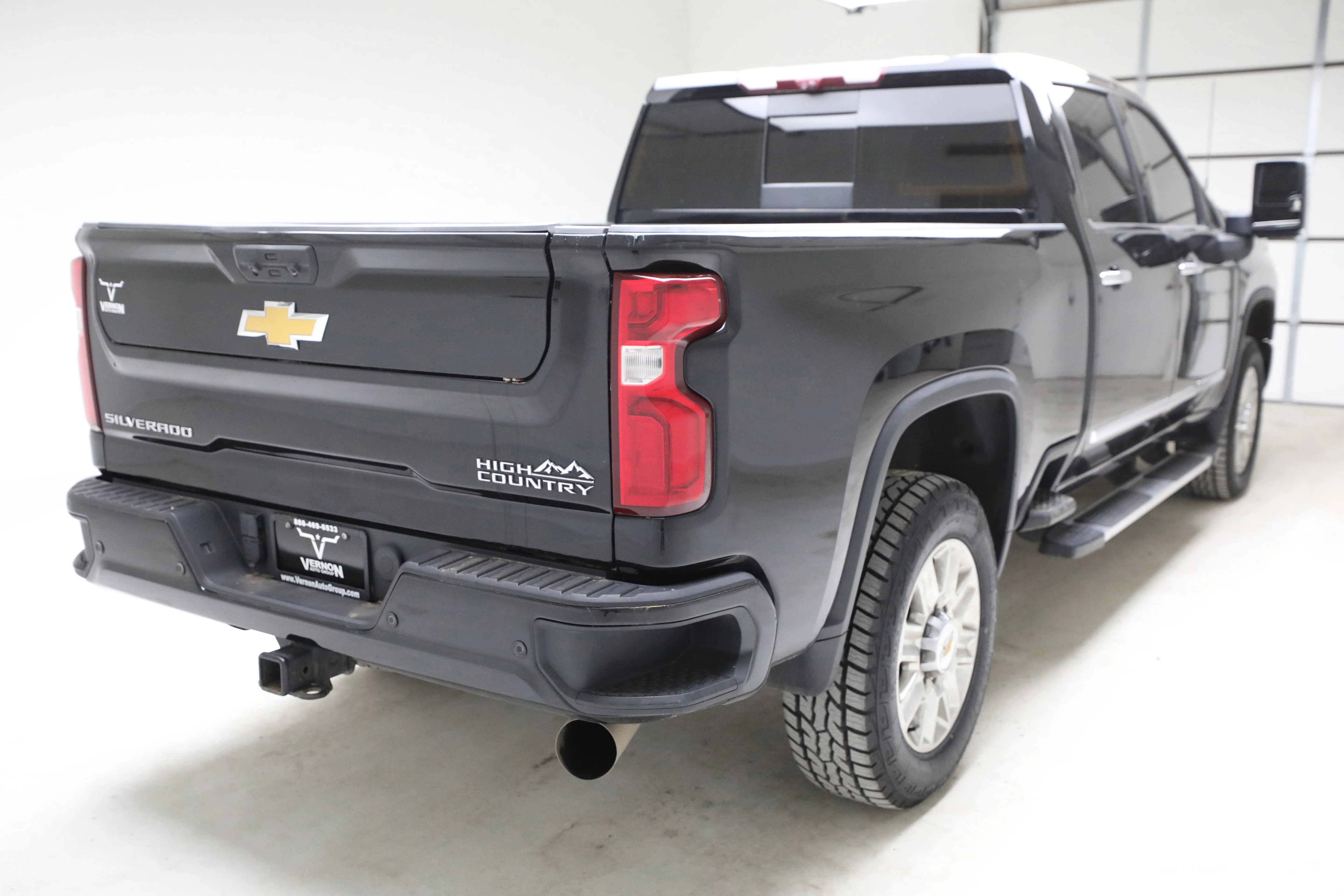 Pre-Owned 2024 Chevrolet Silverado 2500HD High Country Crew Cab 4x4