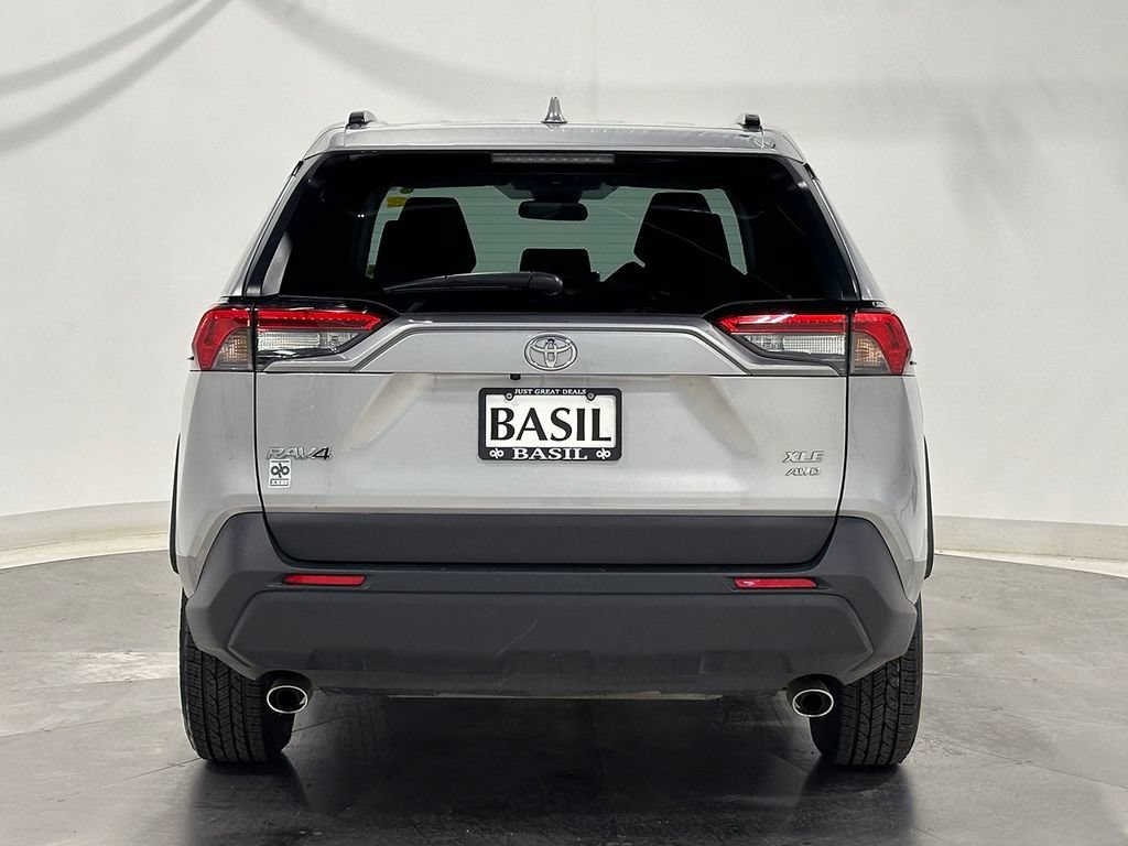 Used 2025 Silver Toyota XLE image 12