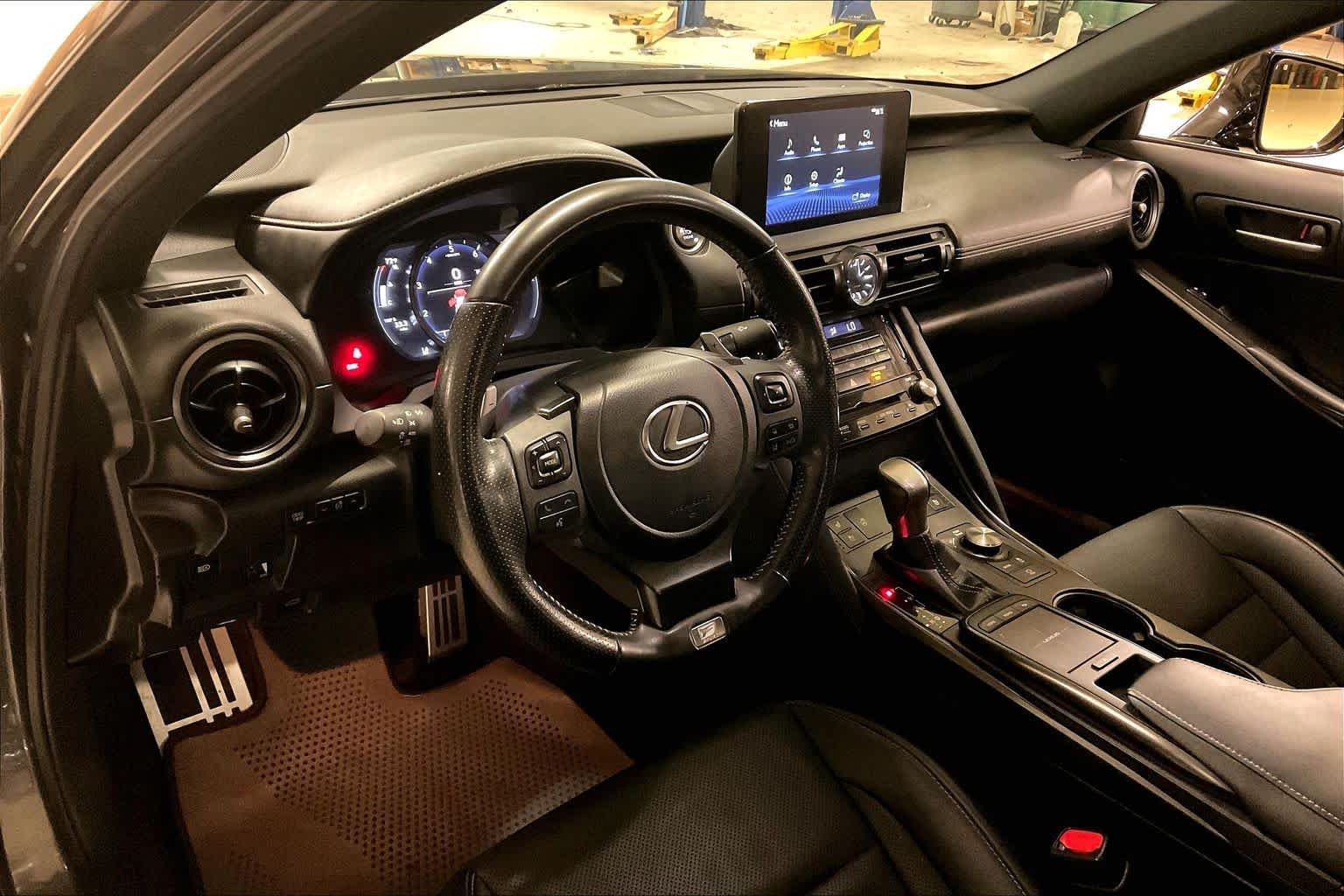 2023 Lexus IS 350 F SPORT - Photo 30