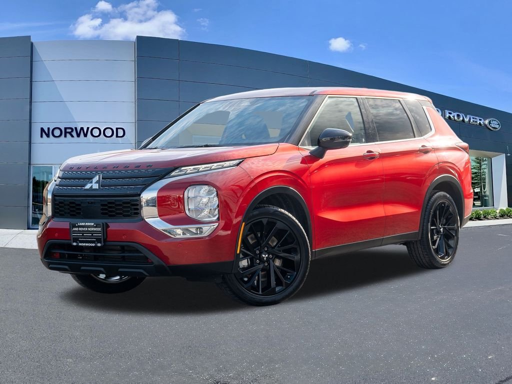 2023 Mitsubishi Outlander SE Black Edition
