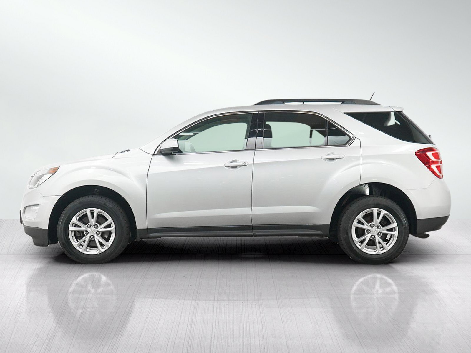 Used 2017 Silver Ice Metallic Chevrolet LT image 2