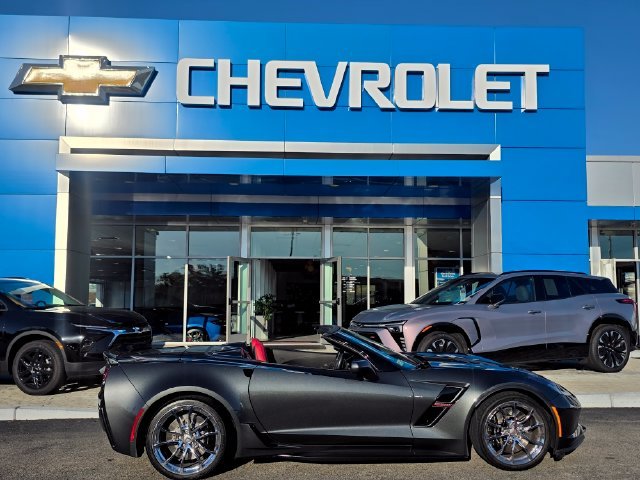 Used 2019 Gray Chevrolet Grand Sport image 3