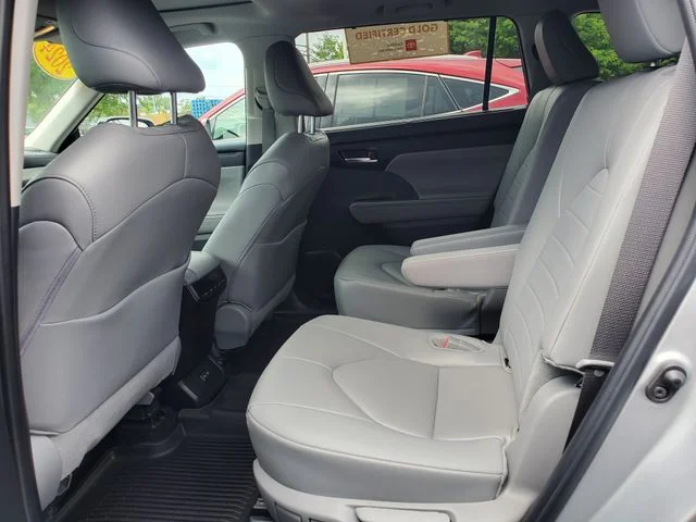 Certified Used 2024 Silver Toyota XLE image 10