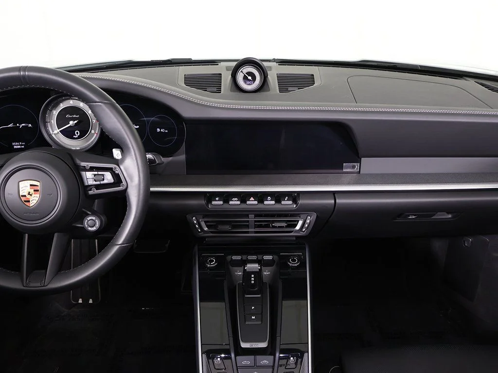 Used 2023 Chalk Porsche Turbo image 39