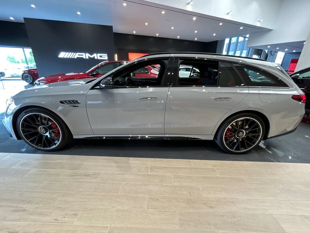 New 2027 MANUFAKTUR Alpine Grey Mercedes-Benz AMG® E 53 Hybrid Wagon image 35