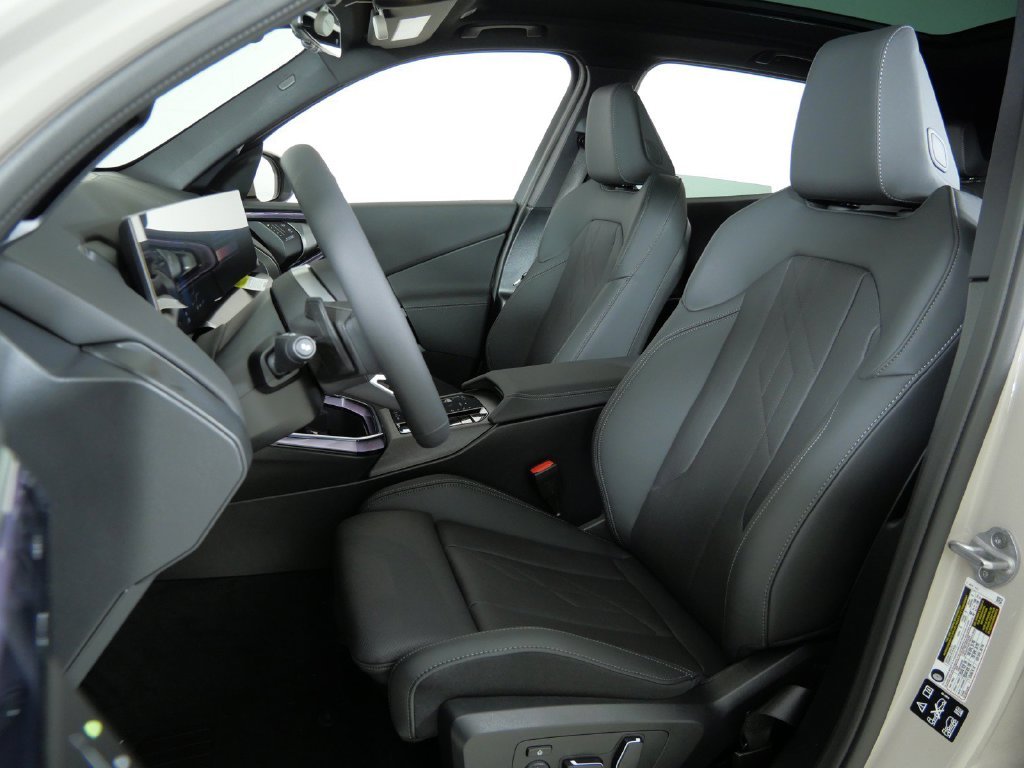 New 2026 Dune Grey Metallic BMW 30 xDrive image 35