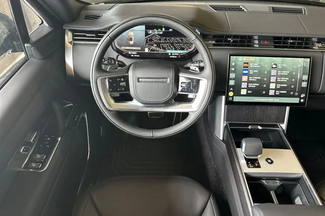 New 2026 Santorini Black Land Rover SE image 13