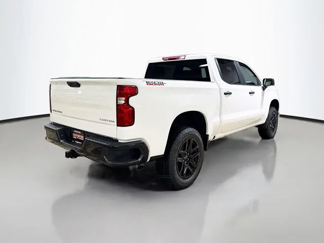 New 2026 Summit White Chevrolet Custom Trail Boss image 7