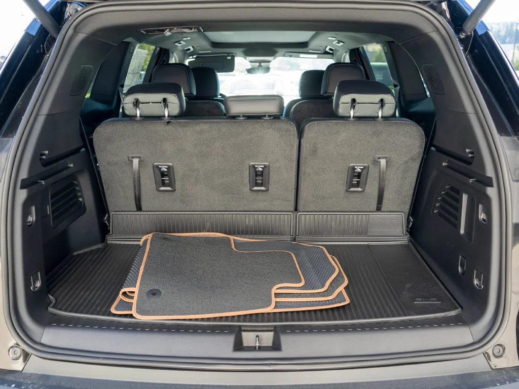 2027 GMC Acadia AT4 - Photo 33