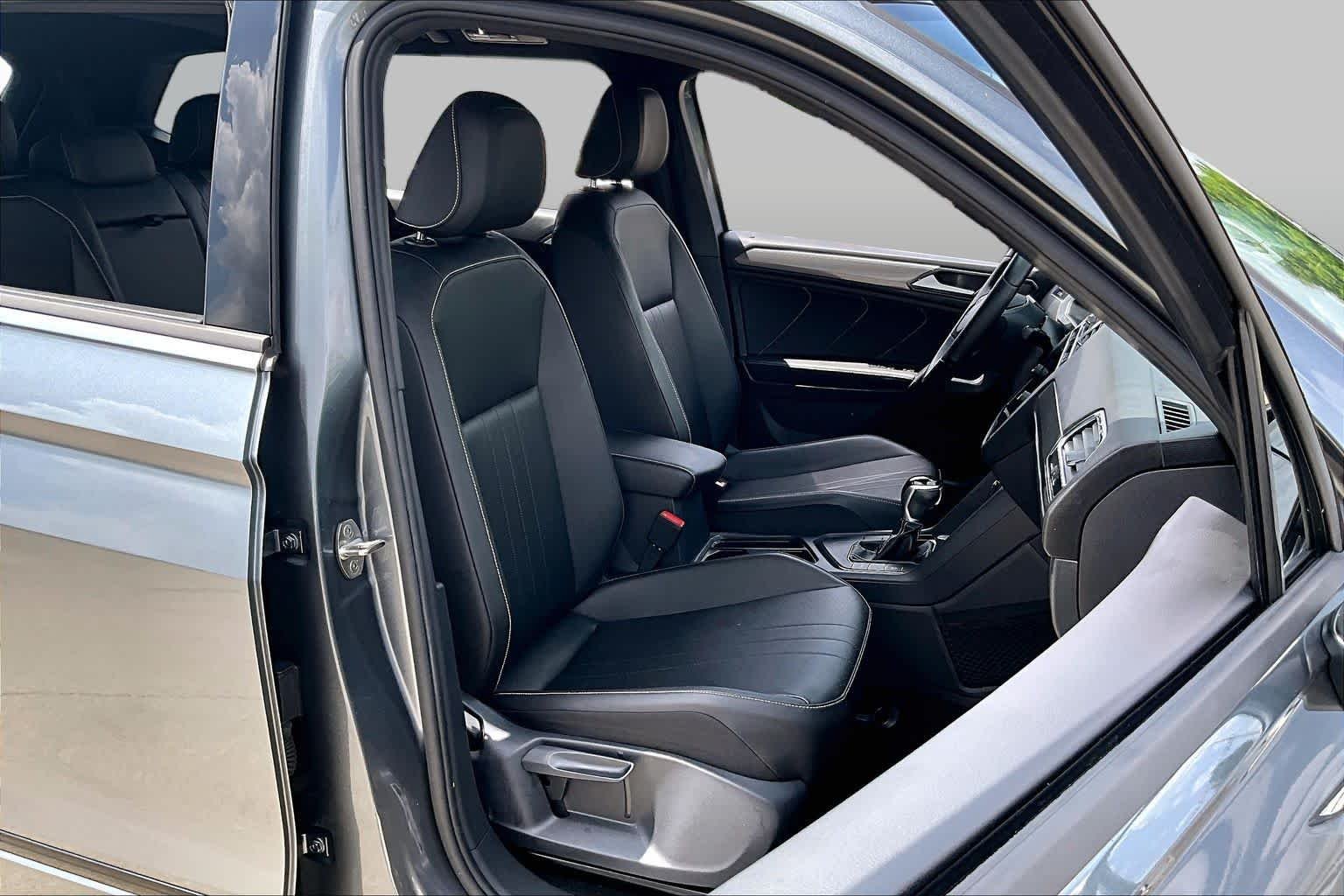 Used 2022 Platinum Gray Metallic Volkswagen SE R-Line Black image 8