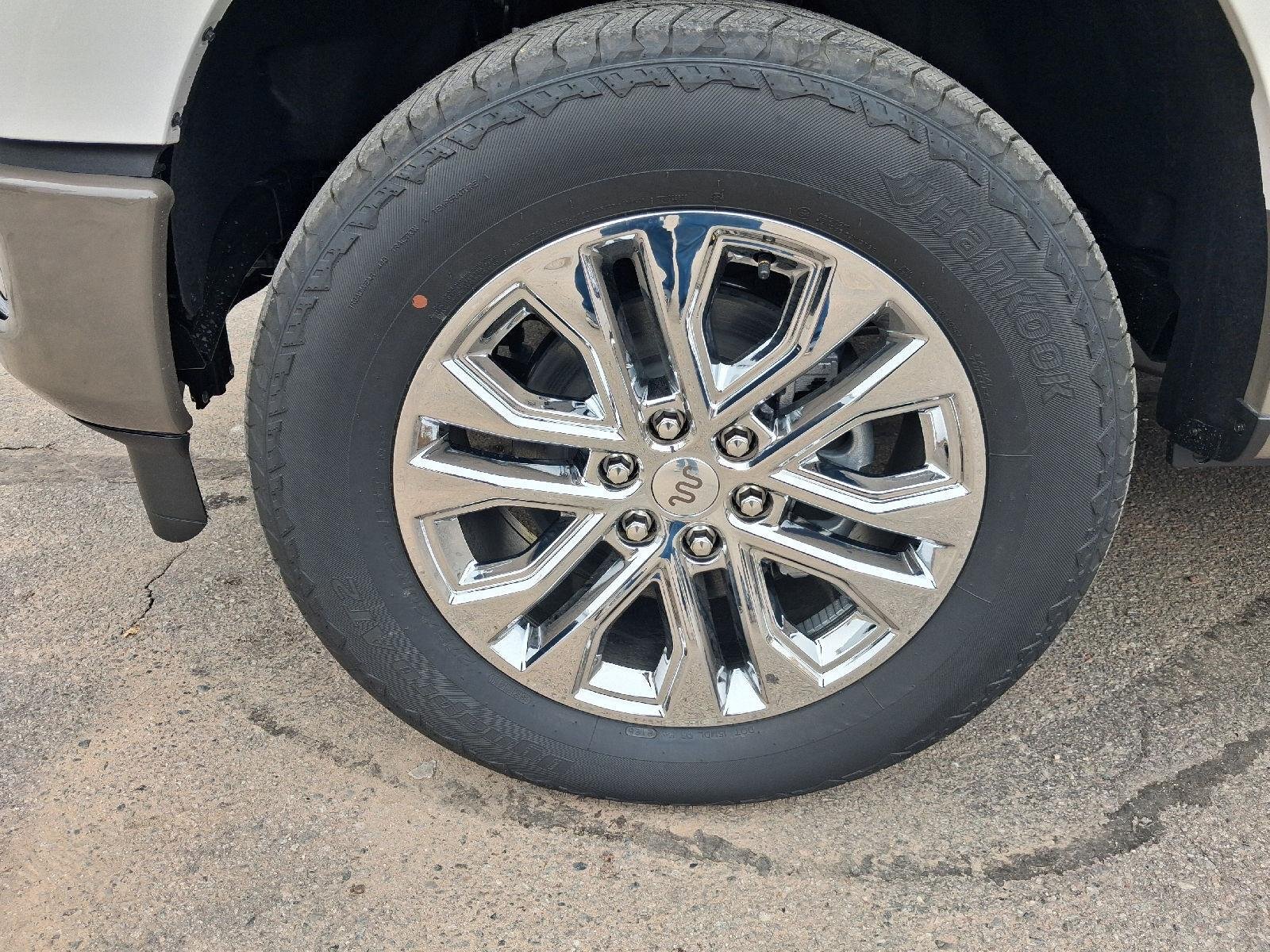 New 2026 Star White Metallic Tri-Coat Ford King Ranch® image 20