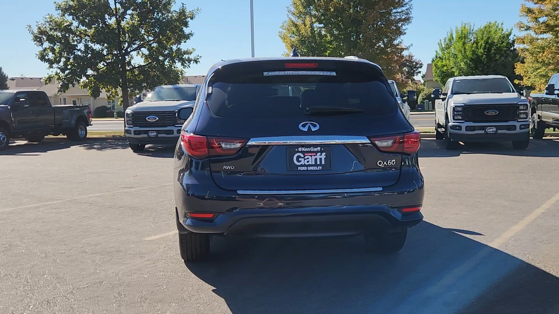 Used 2020 Hermosa Blue INFINITI LUXE image 16