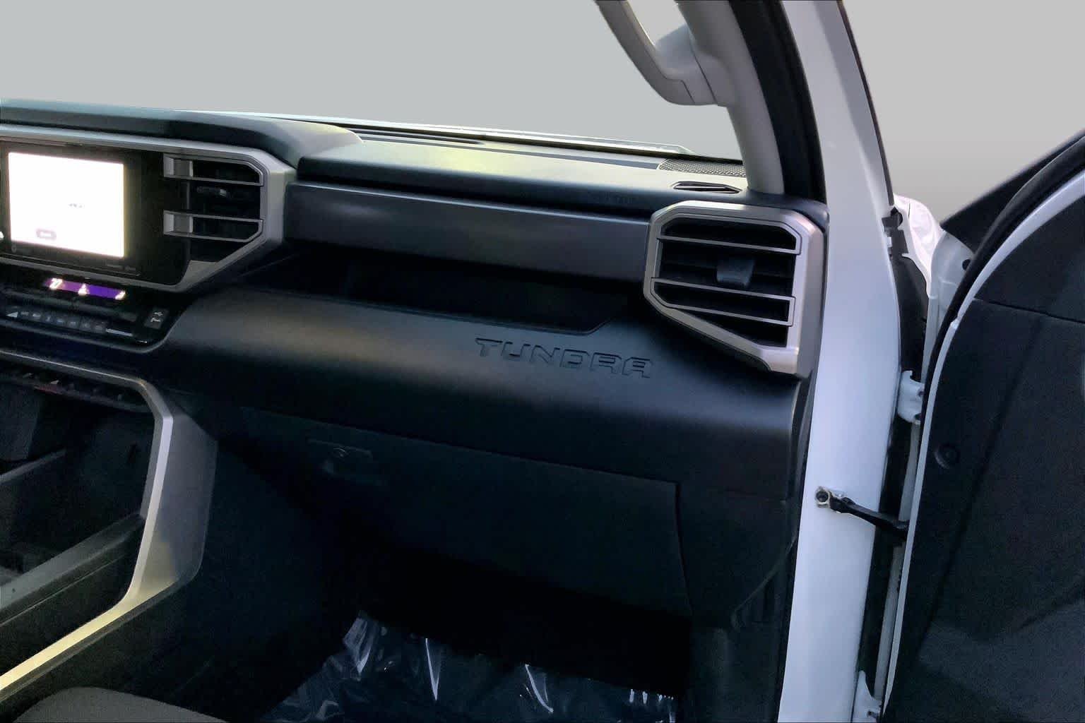 Used 2023 Ice Cap Toyota SR5 image 16