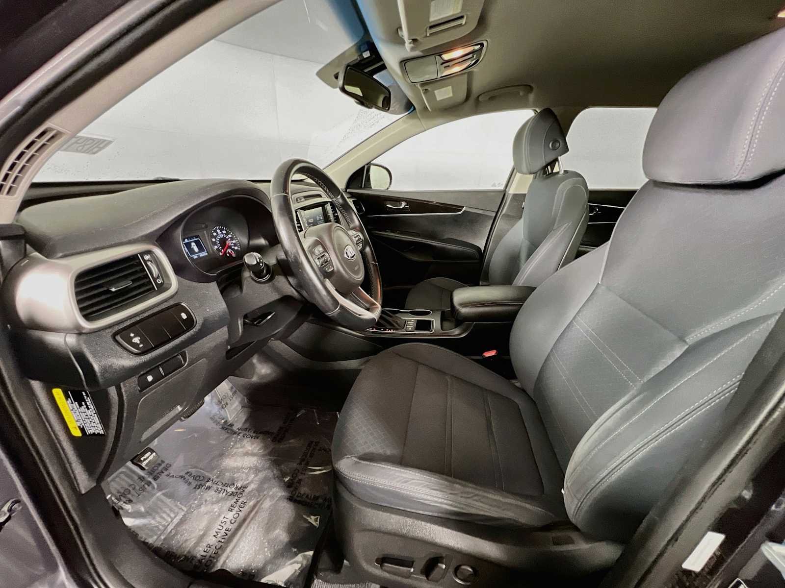 Used 2017 Platinum Graphite Kia LX image 21