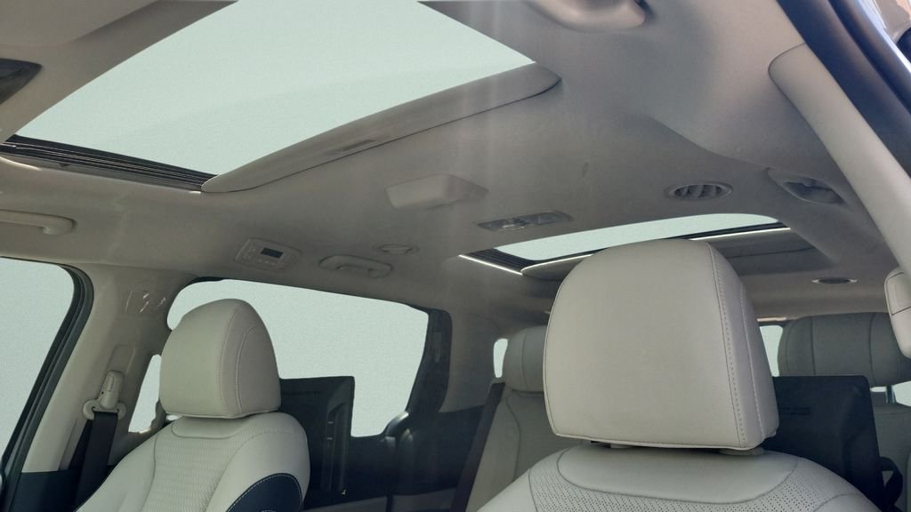 New 2026 Ceramic Silver Kia SX Prestige image 17