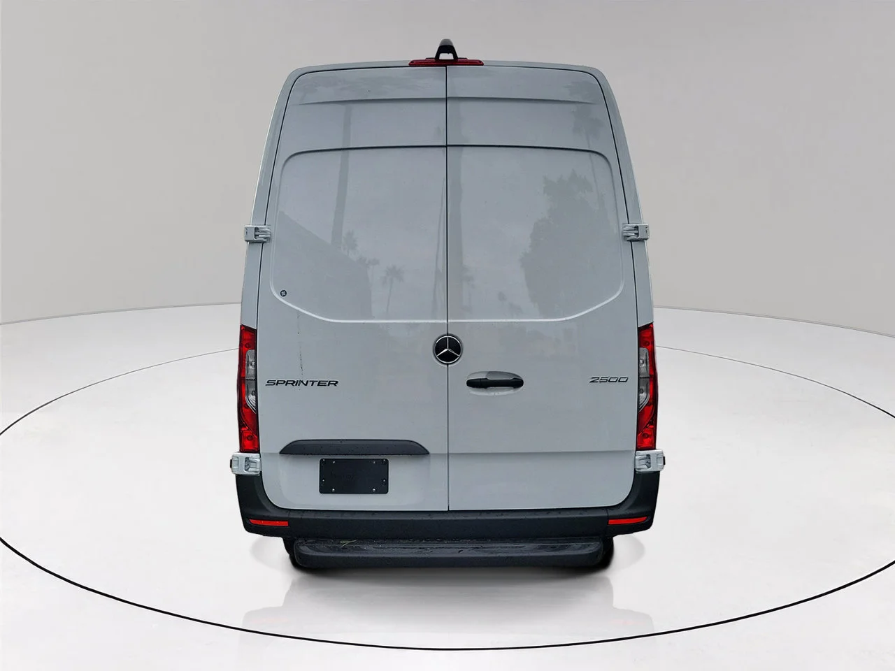 New 2026 Arctic+White Mercedes-Benz Cargo 170 WB image 5