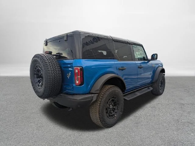 New 2026 Velocity Blue Metallic Ford Badlands® image 32