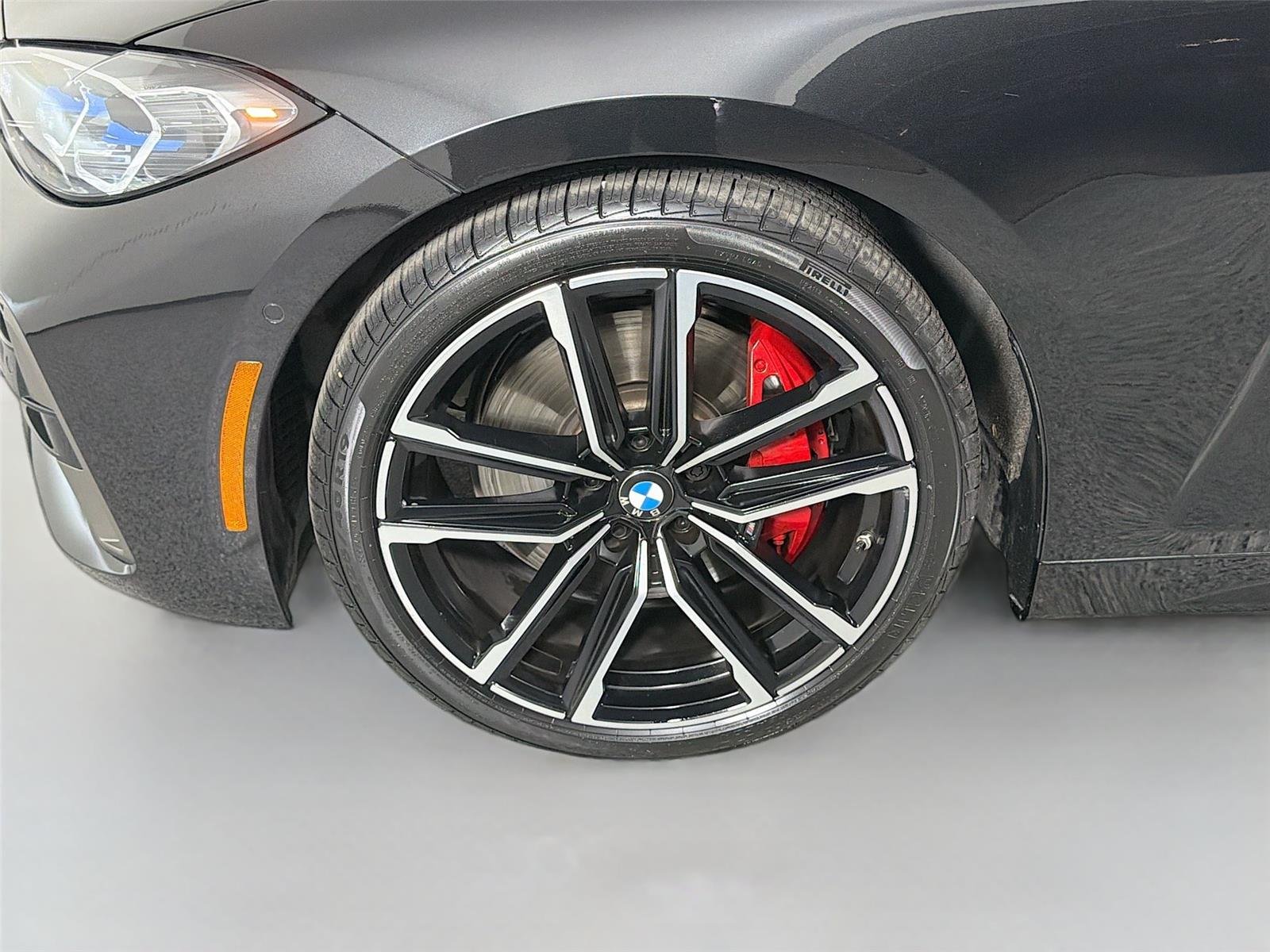 Used 2021 Black Sapphire Metallic BMW M440i xDrive image 32